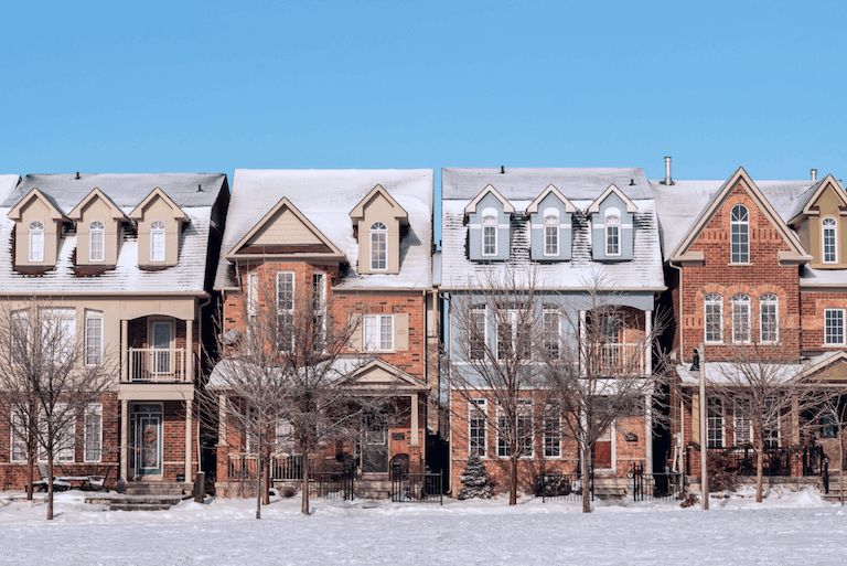 A guide to buying a home in winter